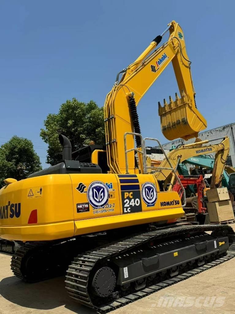 Komatsu PC 240 Lánctalpas kotrók