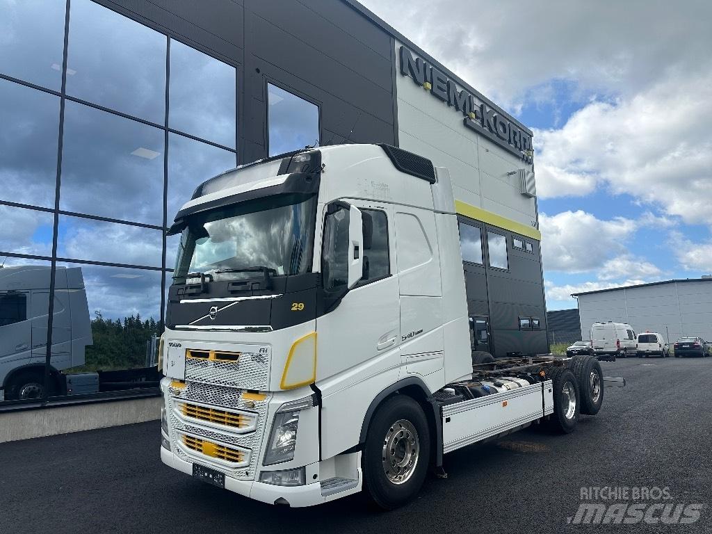 Volvo FH13 540 6x2*4 Fülkés alváz