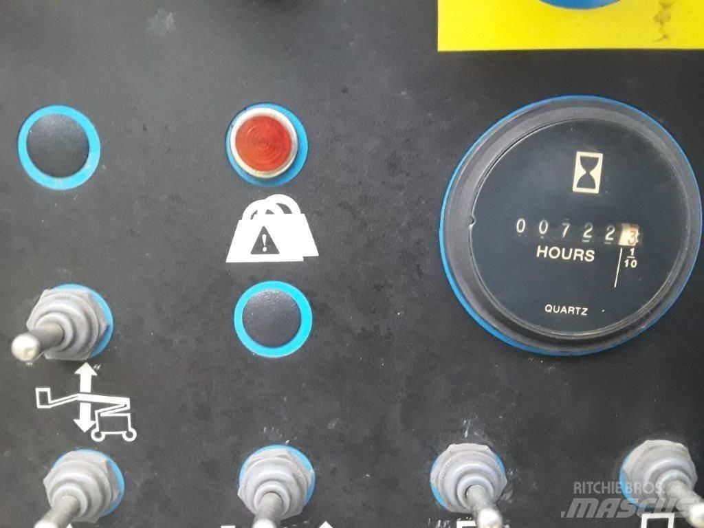 Genie Z 45/25 BI Karos emelők