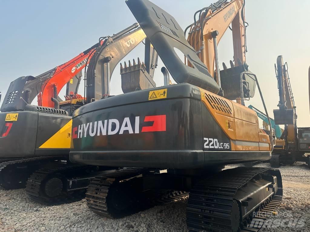 Hyundai R220LC-9S Lánctalpas kotrók