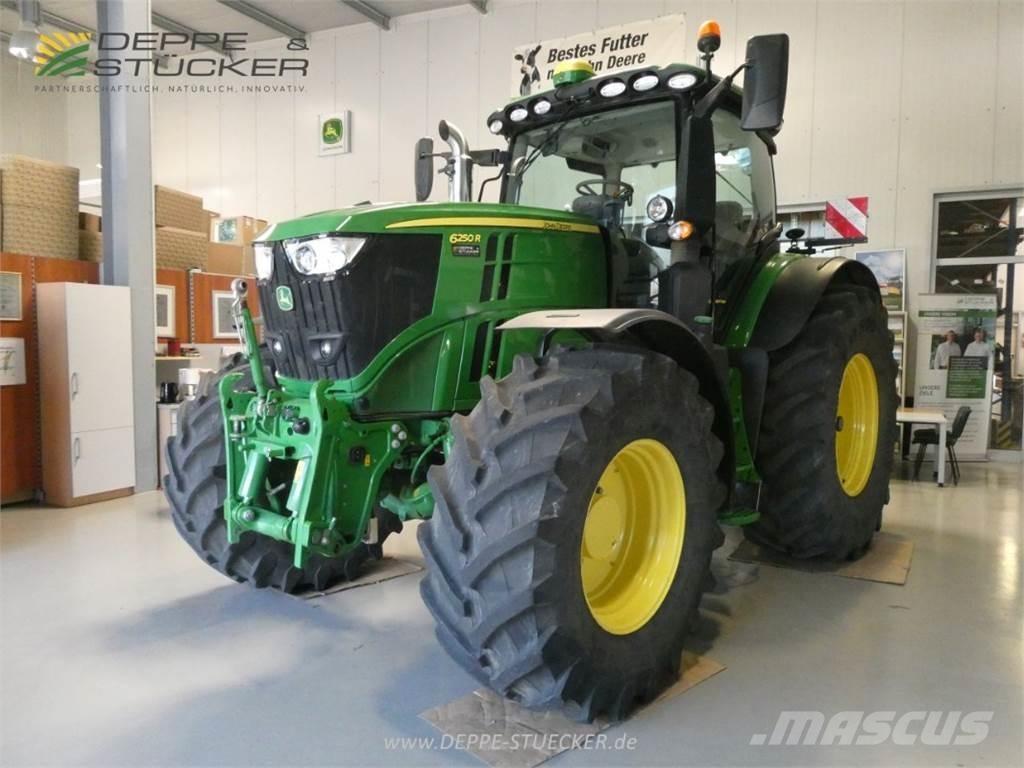 John Deere 6250R Traktorok