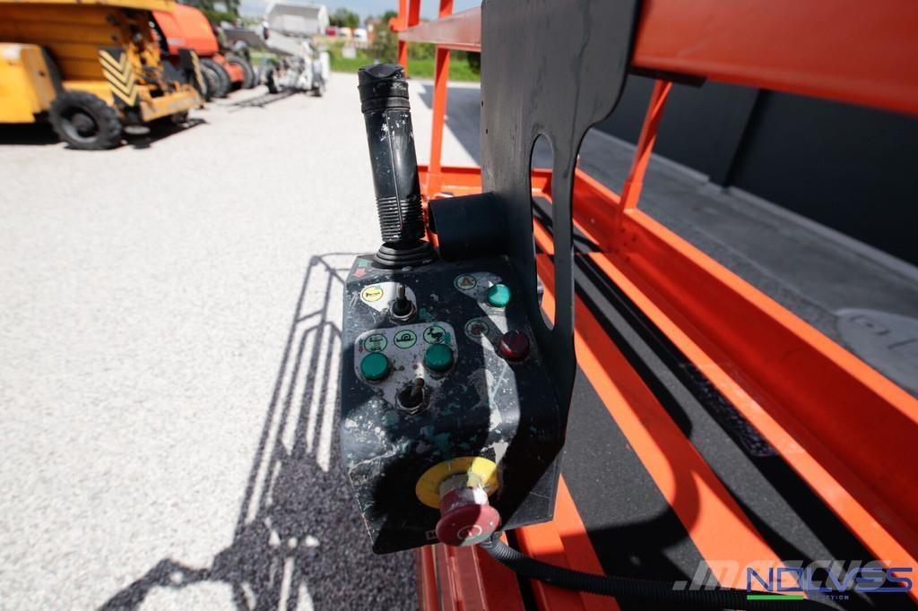 Haulotte COMPACT8 Ollós emelők