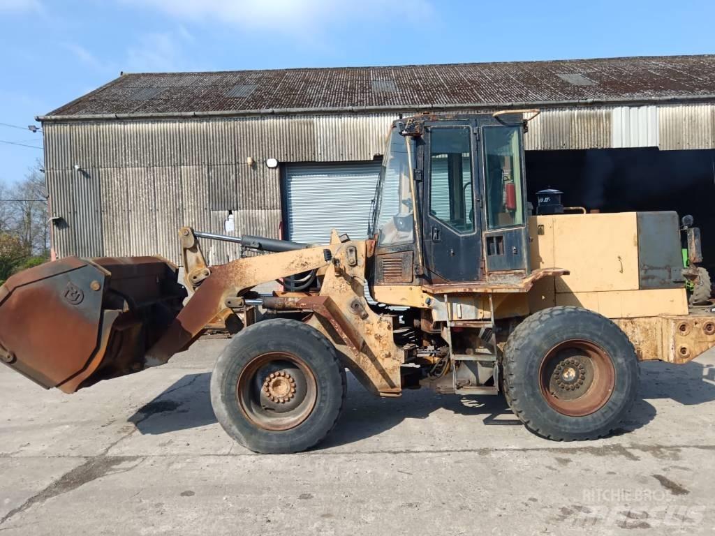 CAT 924 F Gumikerekes homlokrakodók