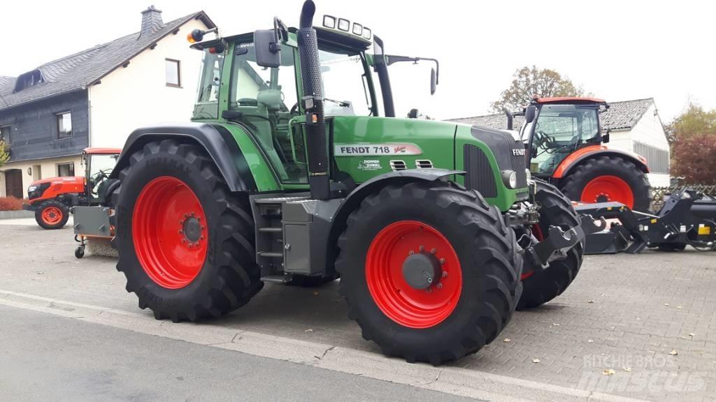 Fendt 718 Vario TMS Traktorok
