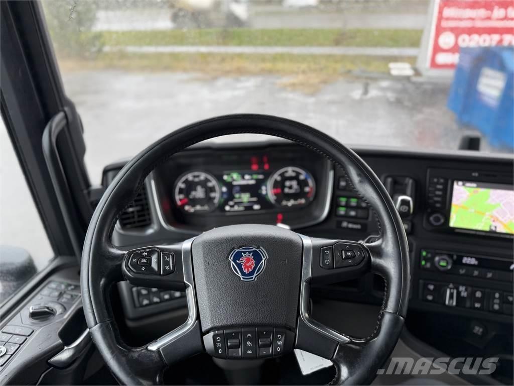 Scania R650 6X4 Nyergesvontatók