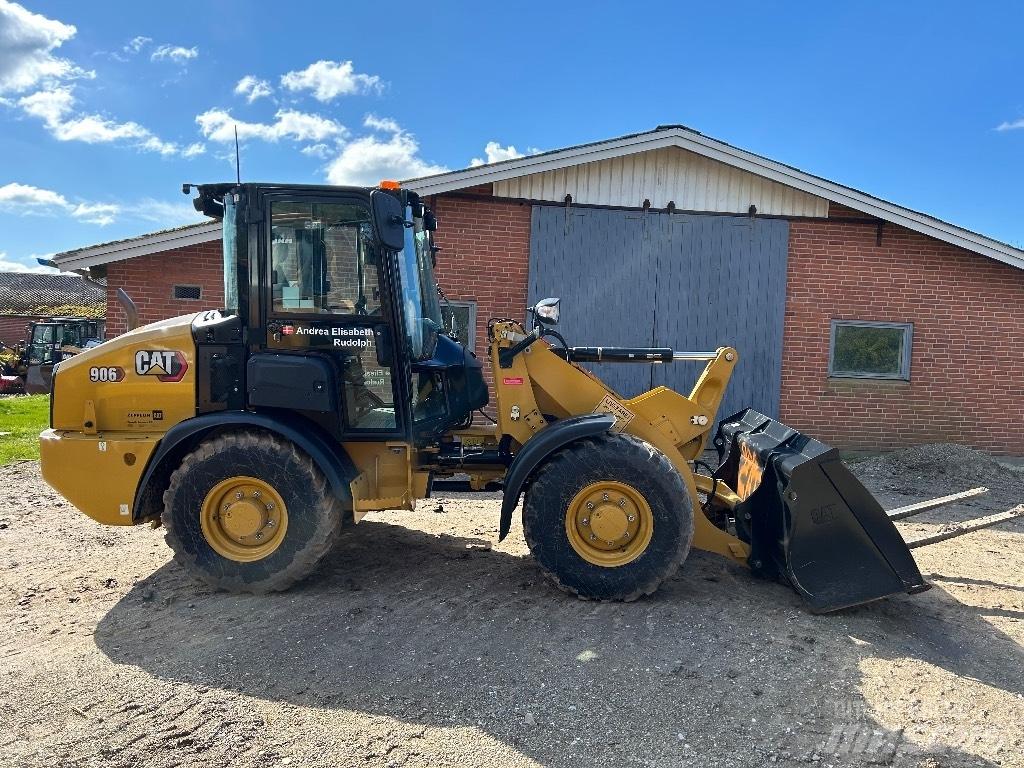 CAT 906 Gumikerekes homlokrakodók