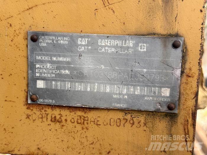 CAT 318B Speciális kotrók