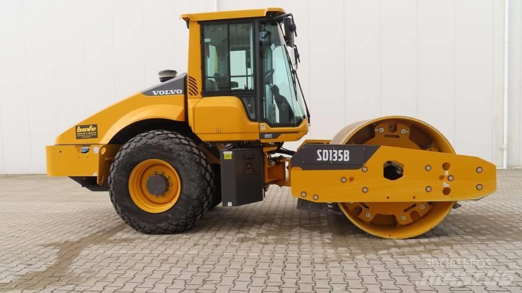 Volvo SD 135 B Egydobos hengerek