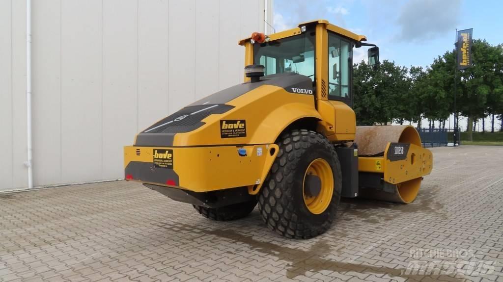 Volvo SD 135 B Egydobos hengerek