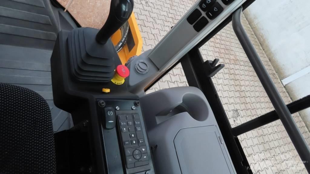Volvo SD 135 B Egydobos hengerek