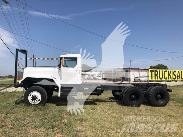Diamond T M13 Fülkés alváz