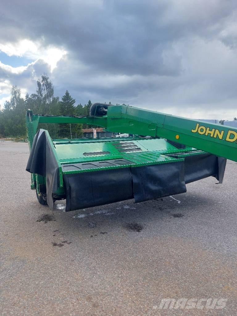 John Deere 735 Öntöző Kaszák