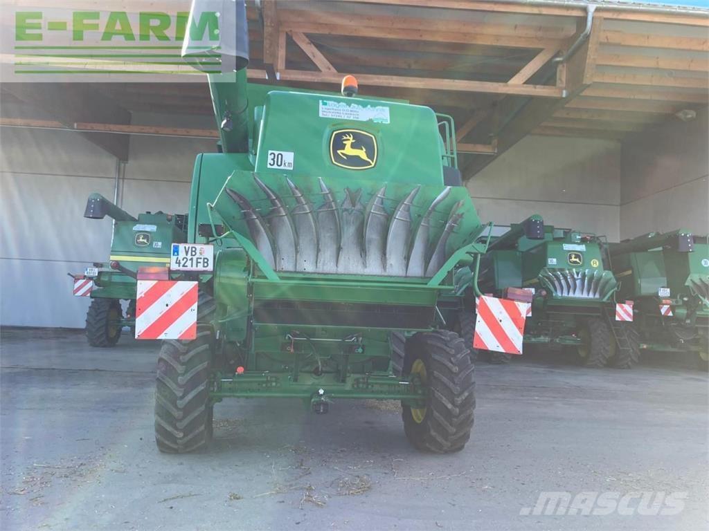 John Deere T560HM Kombájnok