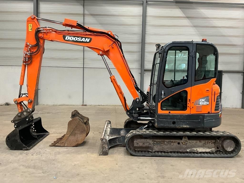 Doosan DX 62 R-3 Mini kotrók < 7t