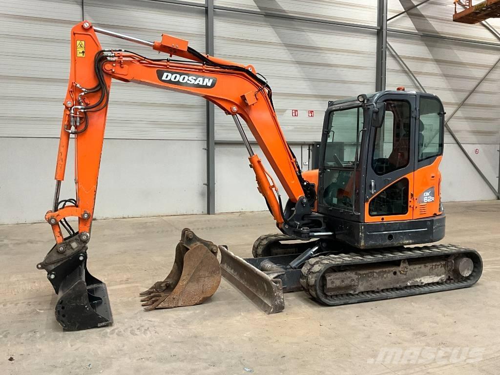 Doosan DX 62 R-3 Mini kotrók < 7t