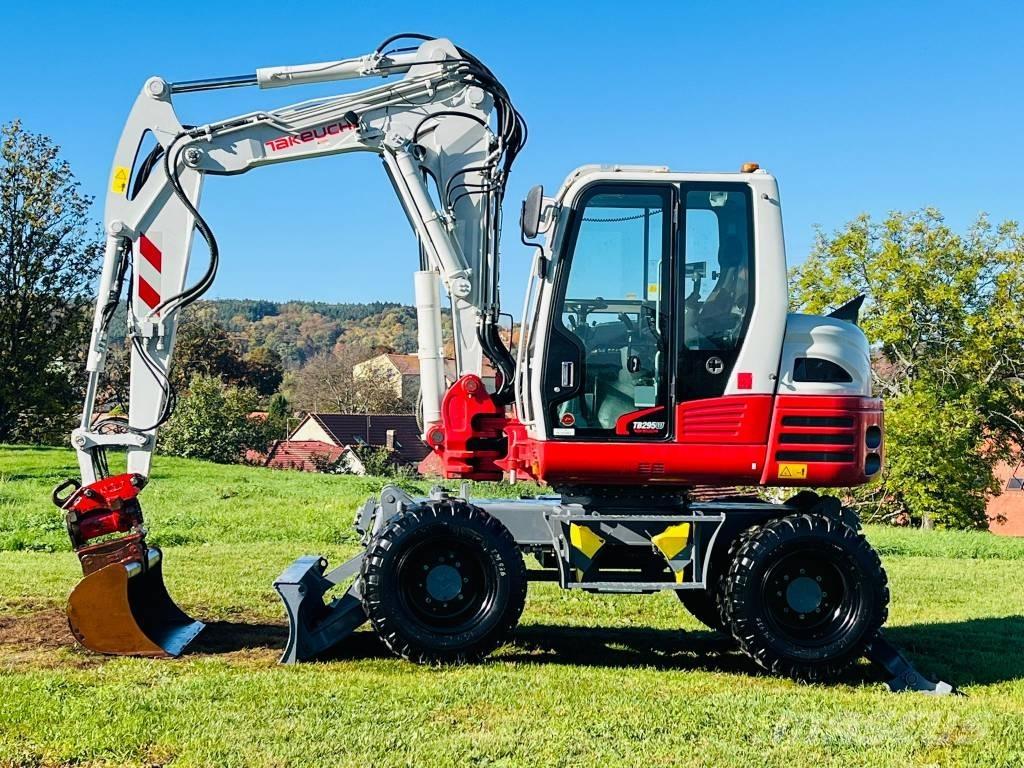 Takeuchi TB 295 W Gumikerekes kotrók