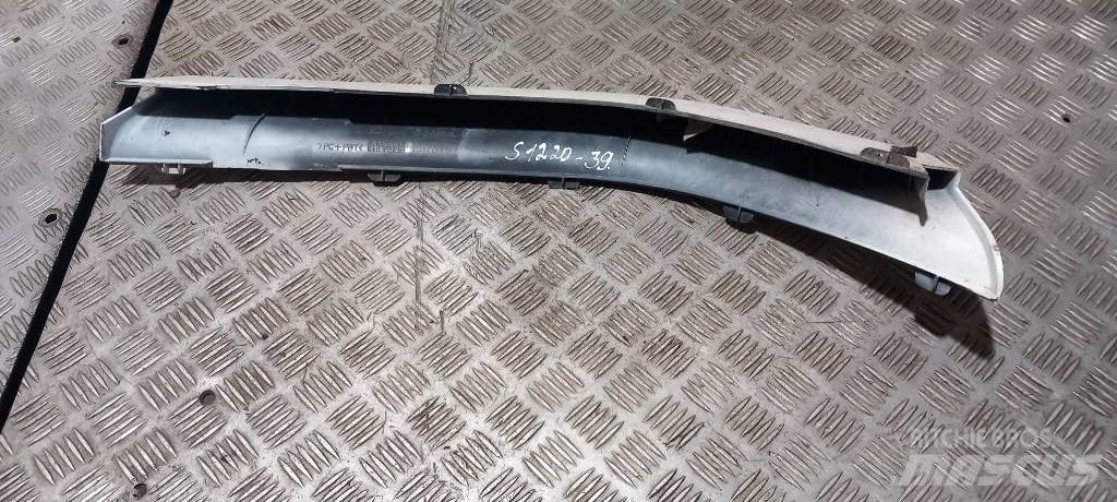 Scania G 400   1517649 Vezetőfülke és belső tartozékok