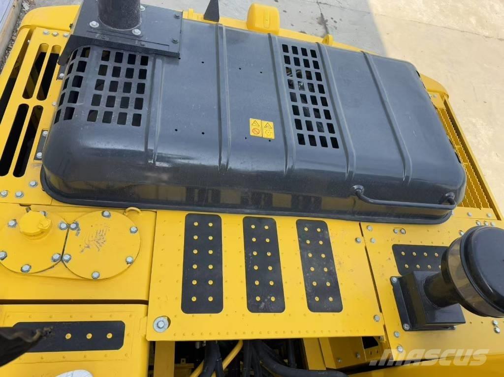 Komatsu PC 200-8N1 Lánctalpas kotrók
