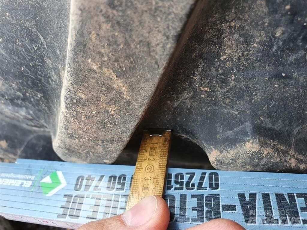 BKT 270/95R48 x2 Gumiabroncsok, kerekek és felnik