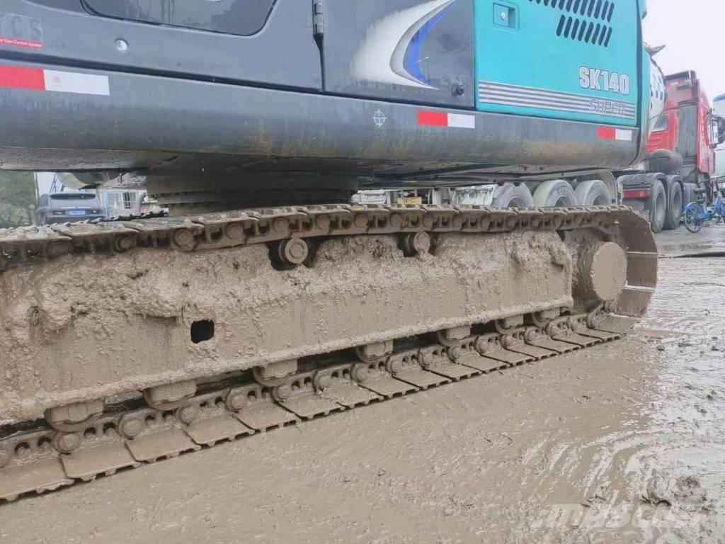 Kobelco SK 140 Közepes (midi) kotrók 7 t - 12 t