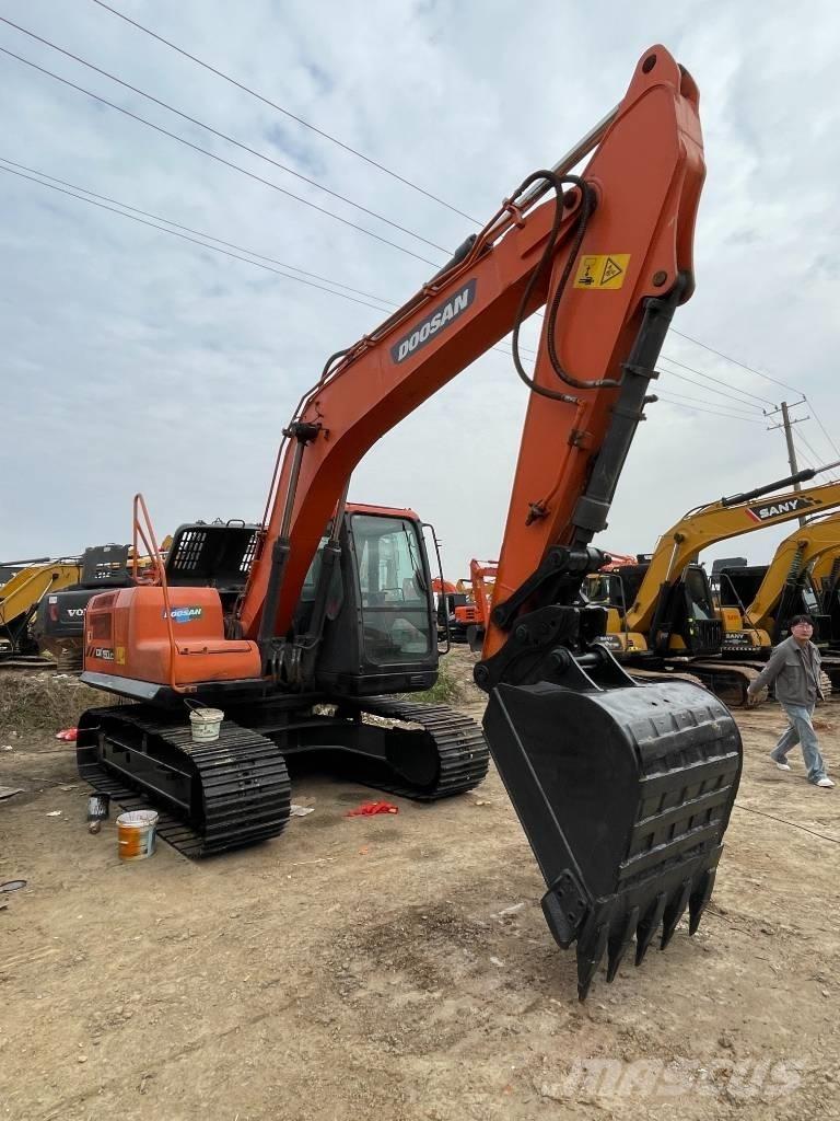 Doosan dx150 Lánctalpas kotrók