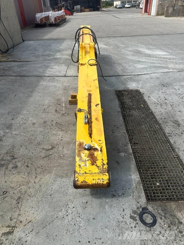 Komatsu PC 180-6 Lánctalpas kotrók