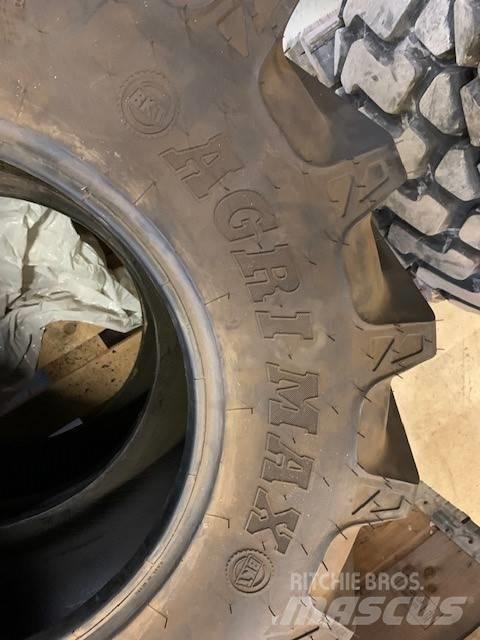 Agrimax RT765 Gumiabroncsok, kerekek és felnik