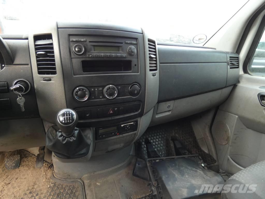 Volkswagen Crafter Platós / Ponyvás teherautók