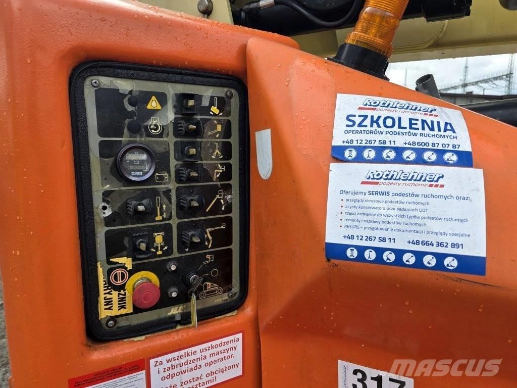 JLG 400 AJP Karos emelők