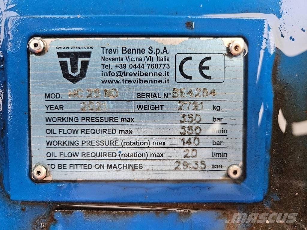 Trevibenne HC 25 ND Bontásra használt kotrók