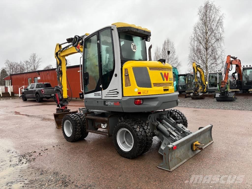 Wacker Neuson EW65 Gumikerekes kotrók