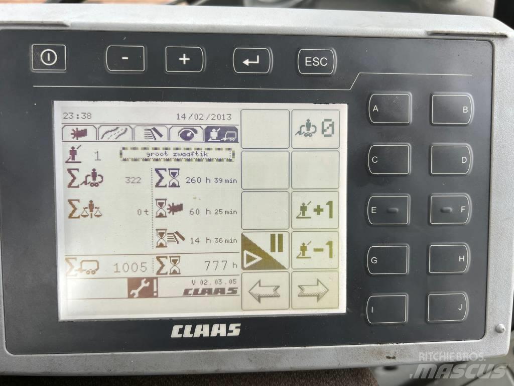 CLAAS Cargos 8500 Önrakodó pótkocsik