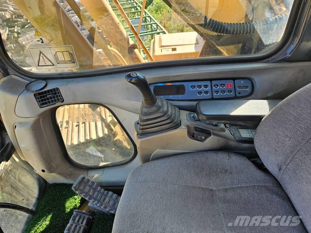 CASE CX 210 C Lánctalpas kotrók