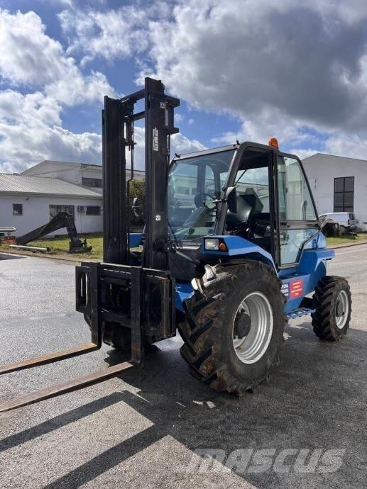 Manitou MC30-4W Tereptargonca