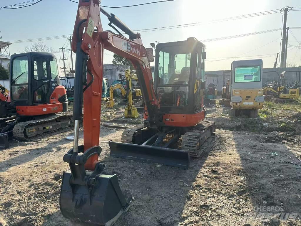 Kubota U 35 Mini kotrók < 7t
