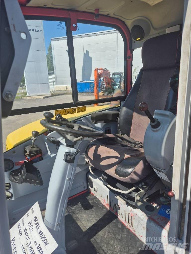 Wacker Neuson 6503 Gumikerekes kotrók