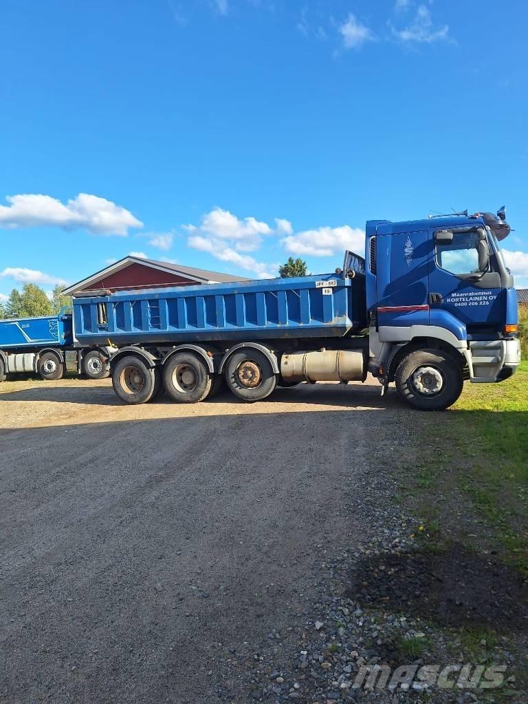 Sisu E12 Billenő teherautók