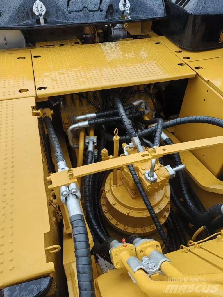 CAT 340 D L Lánctalpas kotrók