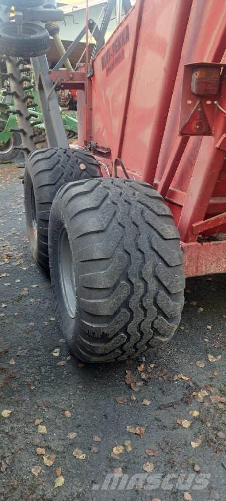 Kivi-Pekka KP 5 Kőfelszedők