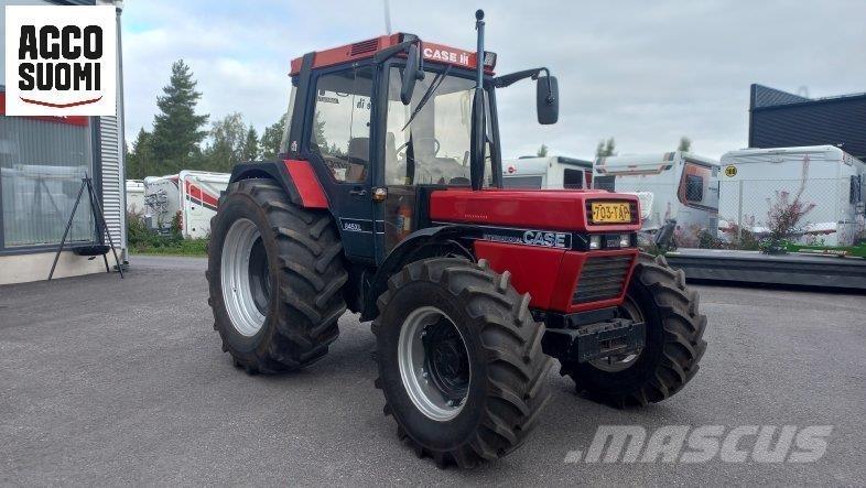 Case IH 845 XL Traktorok