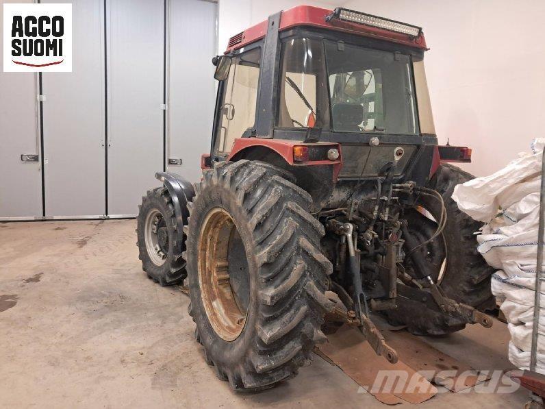 Case IH 885 XL Traktorok