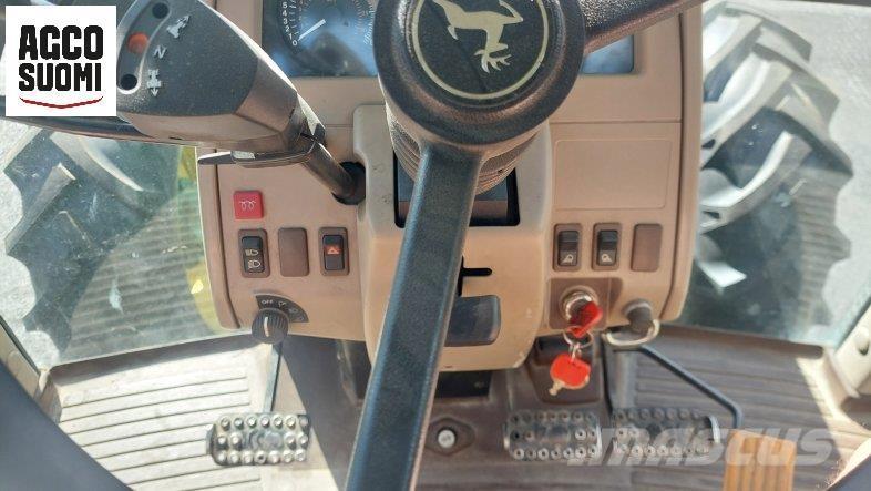 John Deere 6220 SE Traktorok