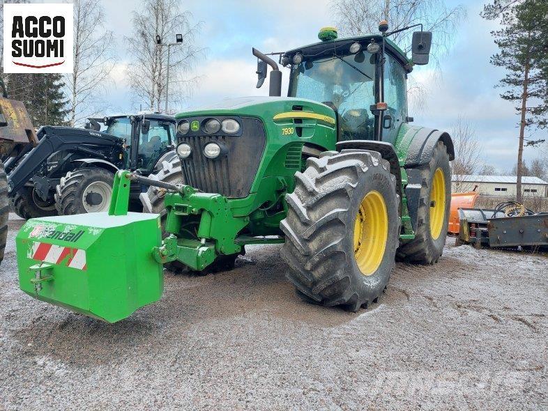 John Deere 7930 Traktorok