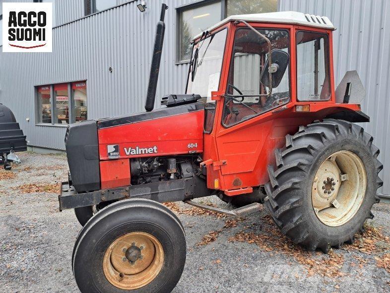 Valmet 604 Traktorok