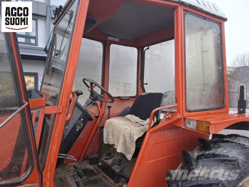 Valmet 604 TURBO Traktorok