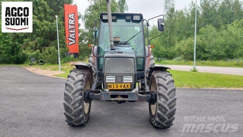 Valmet 6400 Traktorok