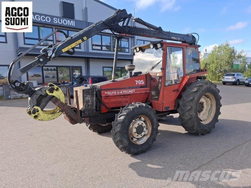 Valmet 705 Traktorok
