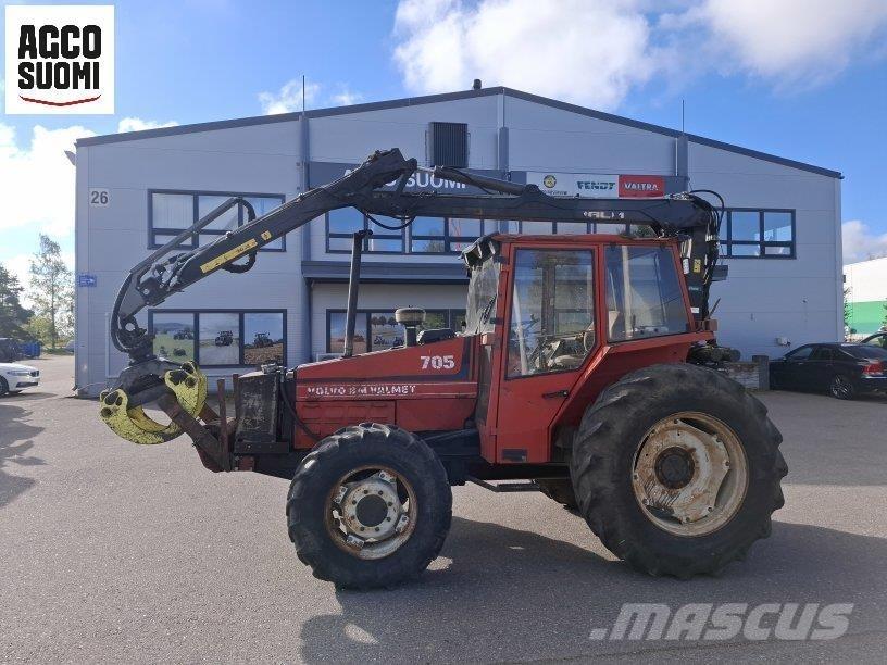 Valmet 705 Traktorok