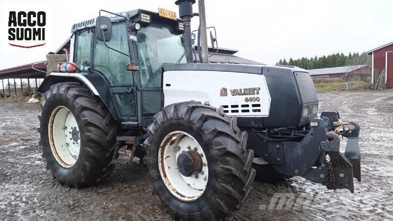 Valmet 8400 Traktorok