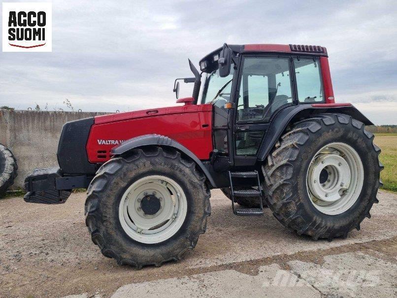 Valtra 8050 HT Traktorok